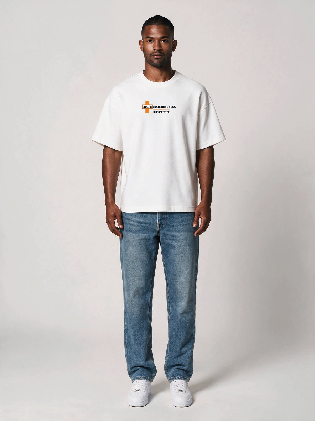 T-Shirt Premium LUKE´S Erste Hilfe Kurs in Weiß, Vorderansicht