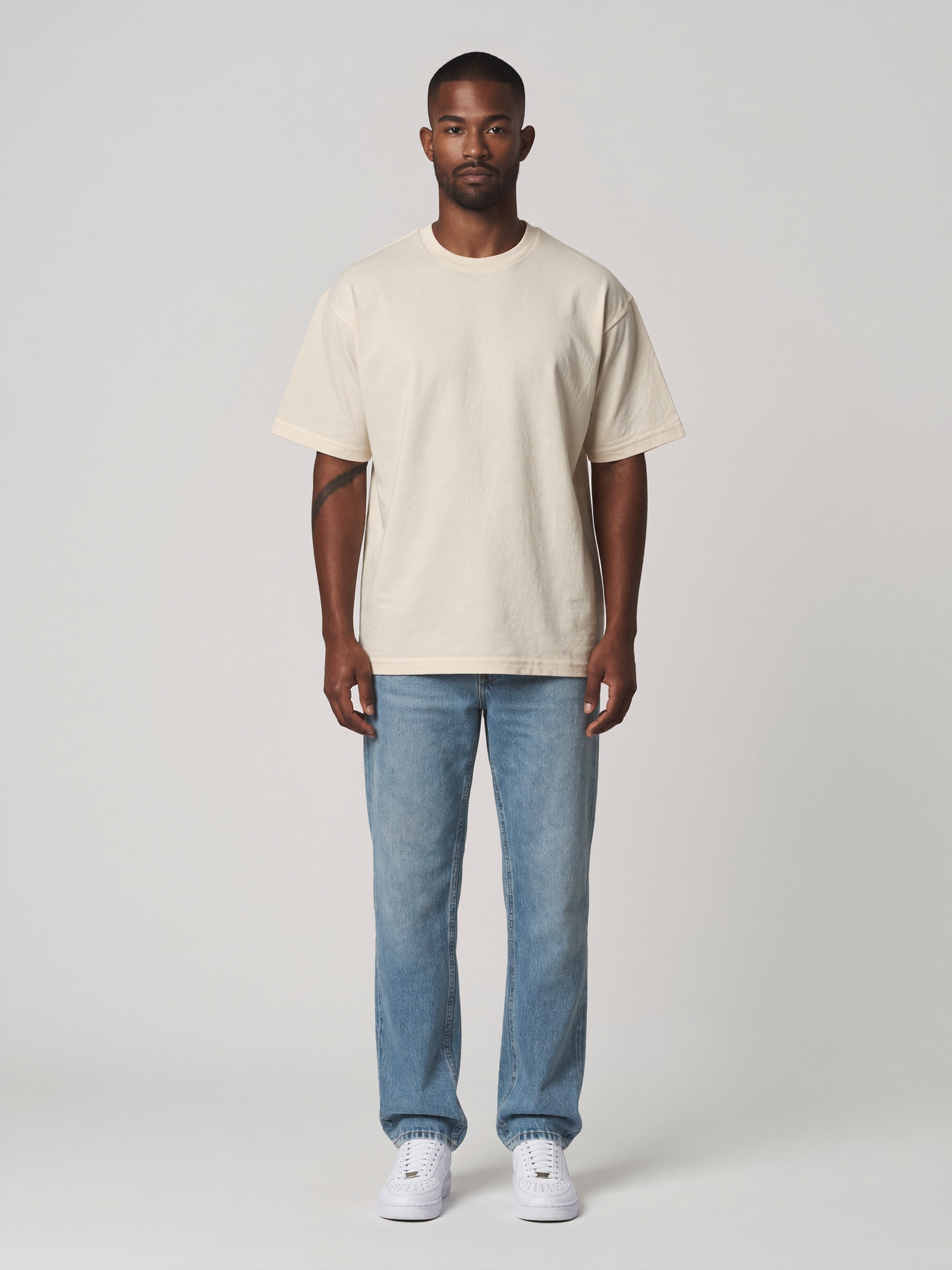 T-Shirt Oversize Light in Sand, Vorderansicht