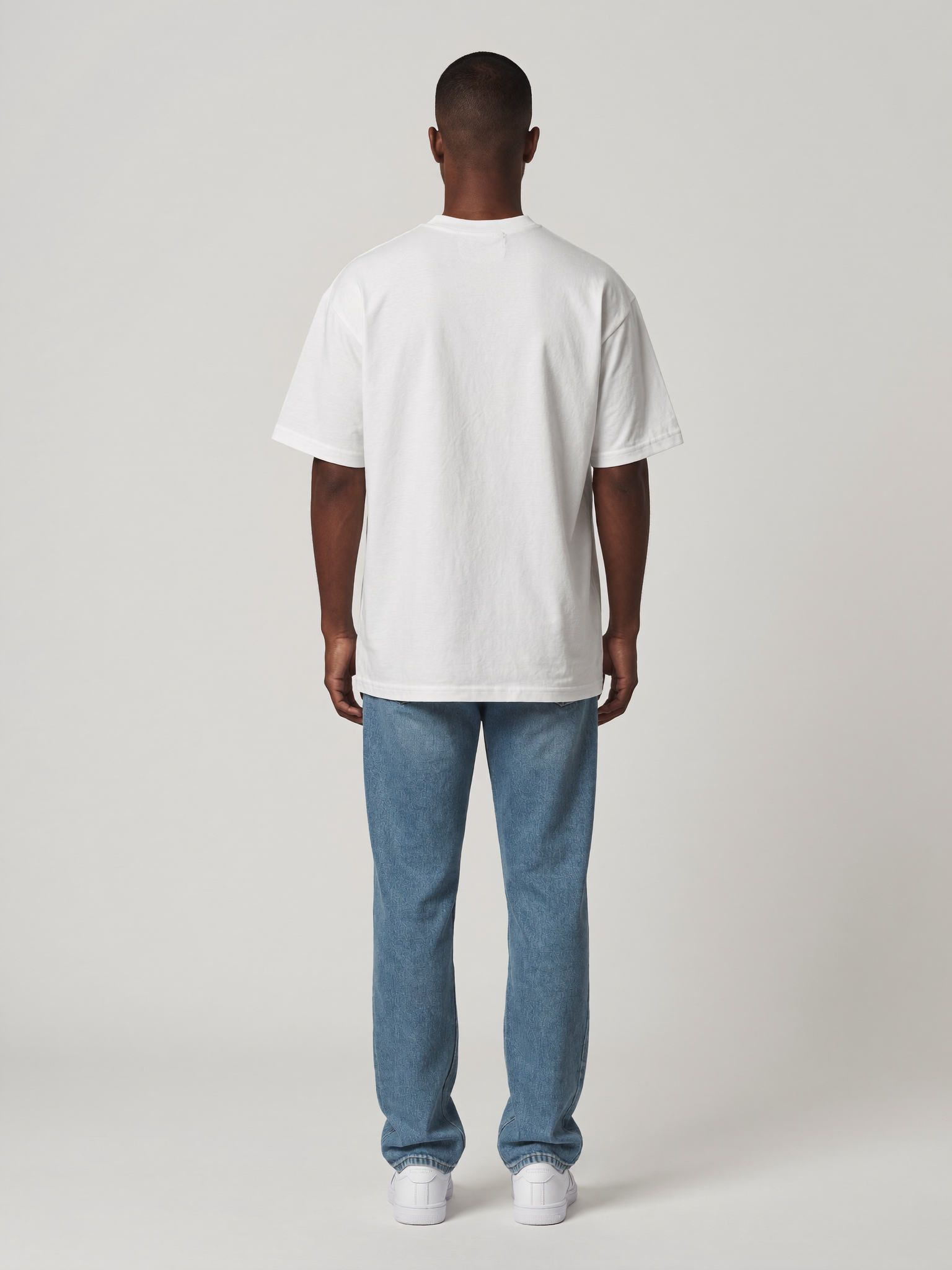 T-Shirt Oversize Light in Weiß, Rückansicht