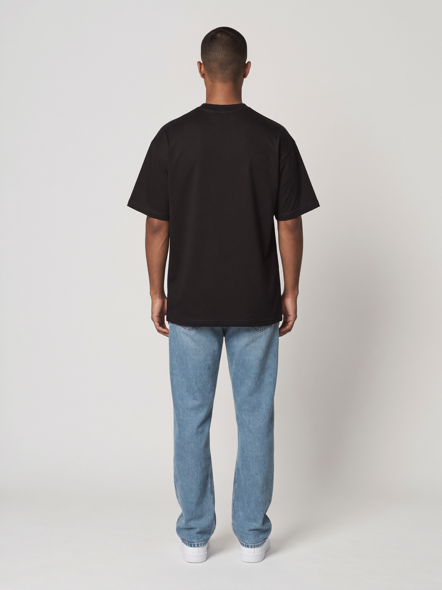 T-Shirt Oversize Light in Schwarz, Rückansicht